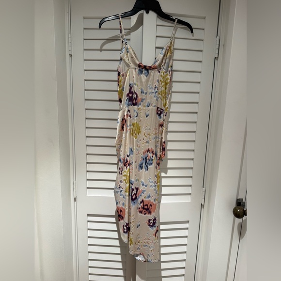 Floral Ruched Midi Dress - Picture 4 of 4